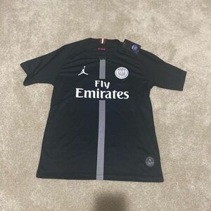 Jordan fly emirates jersey size large never worn.